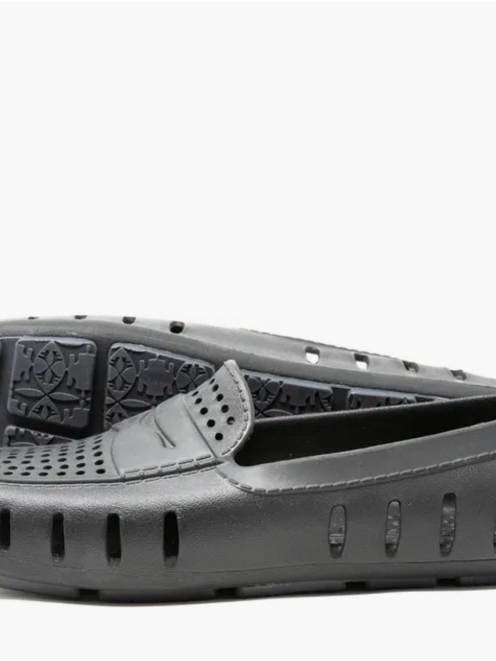 Floaters - Casual Black Slip-On Loafers | size 9
